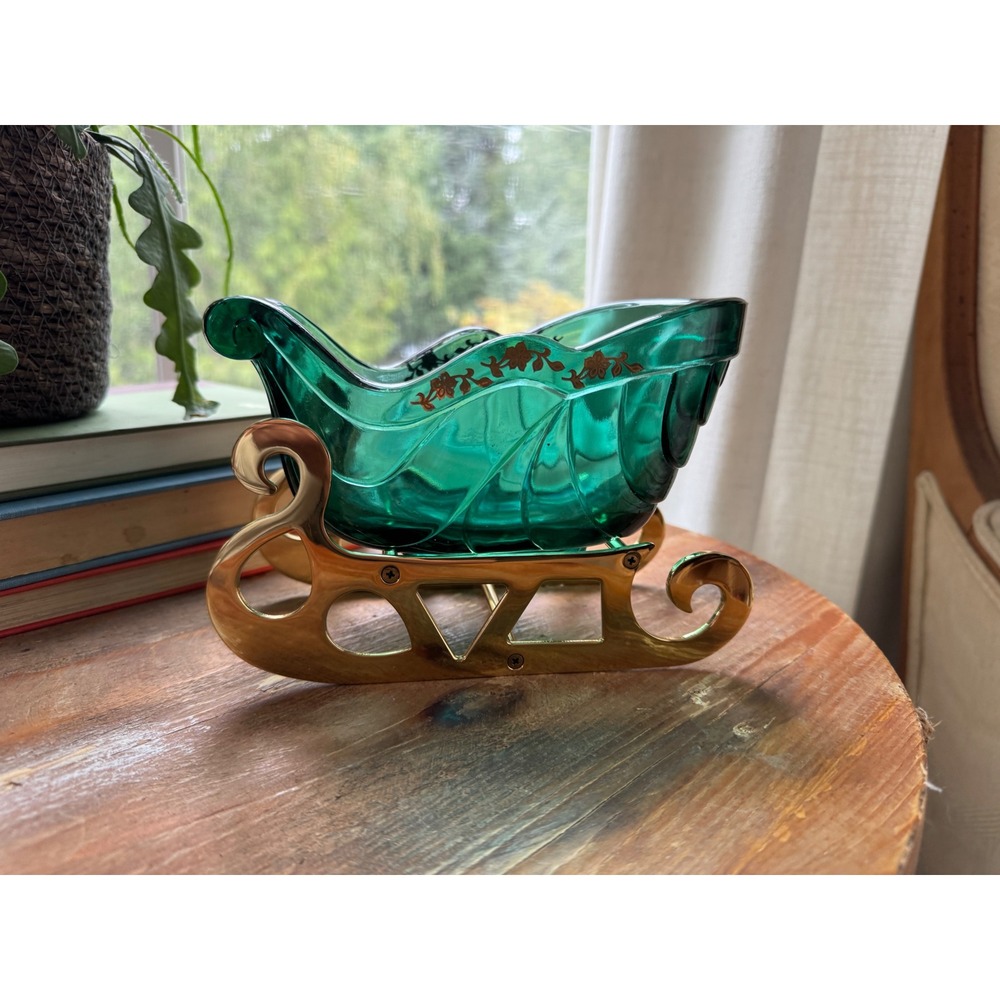 Vintage Fenton Emerald Green Glass Sleigh Christmas Centerpiece Floral Brass